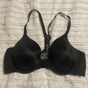Razorback lace bra